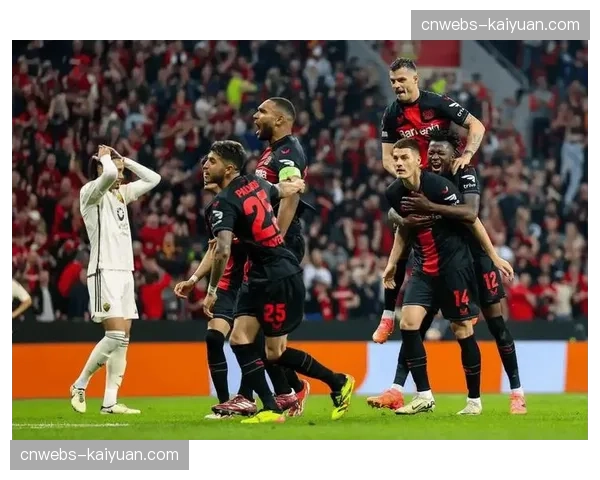 半场战报:勒沃库森客场2-1领先美因茨,控球率达65% 半场战报:勒沃库森客场2-1领先美因茨,控球率达65%